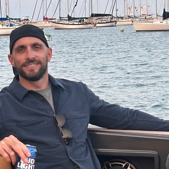 Meet your Posher, Dan - Picture 1 of 1